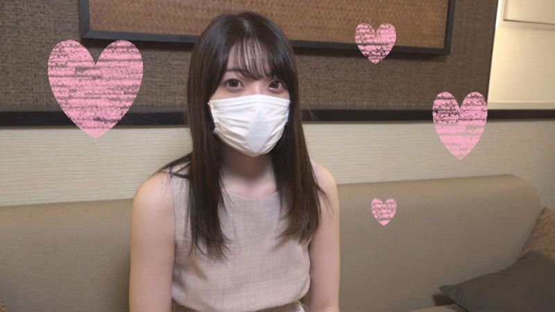 看来清纯却很好色！黑髮美体美眉风花20歳